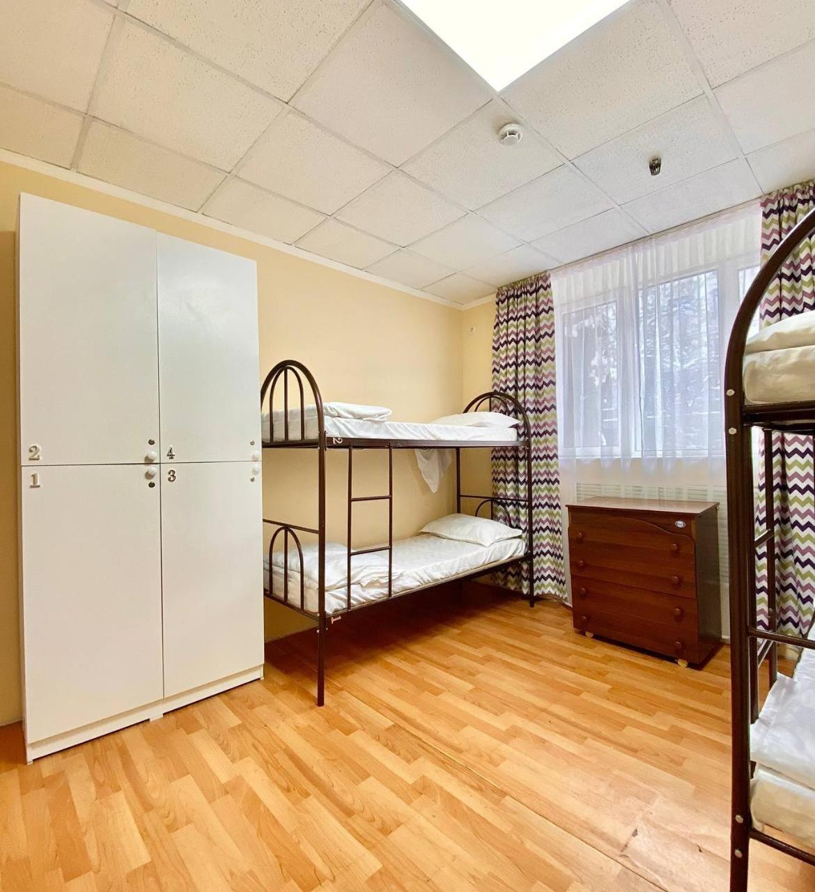 Alma-Ata Hostel Buitenkant foto